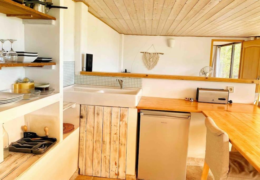 Bas De Villa Au Milieu Des Oliviers. Chateauneuf-Villevieille Экстерьер фото